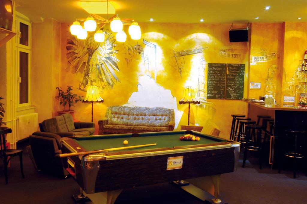 Baxpax Kreuzberg Hostel Berlijn Buitenkant foto
